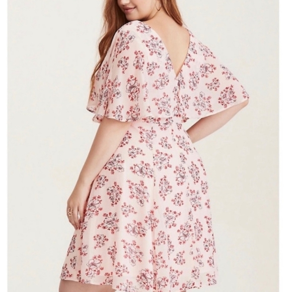 Torrid Blush Floral Chiffon Skater Dress Women's Size 22 Classic Boho Chic Retro - Picture 3 of 12